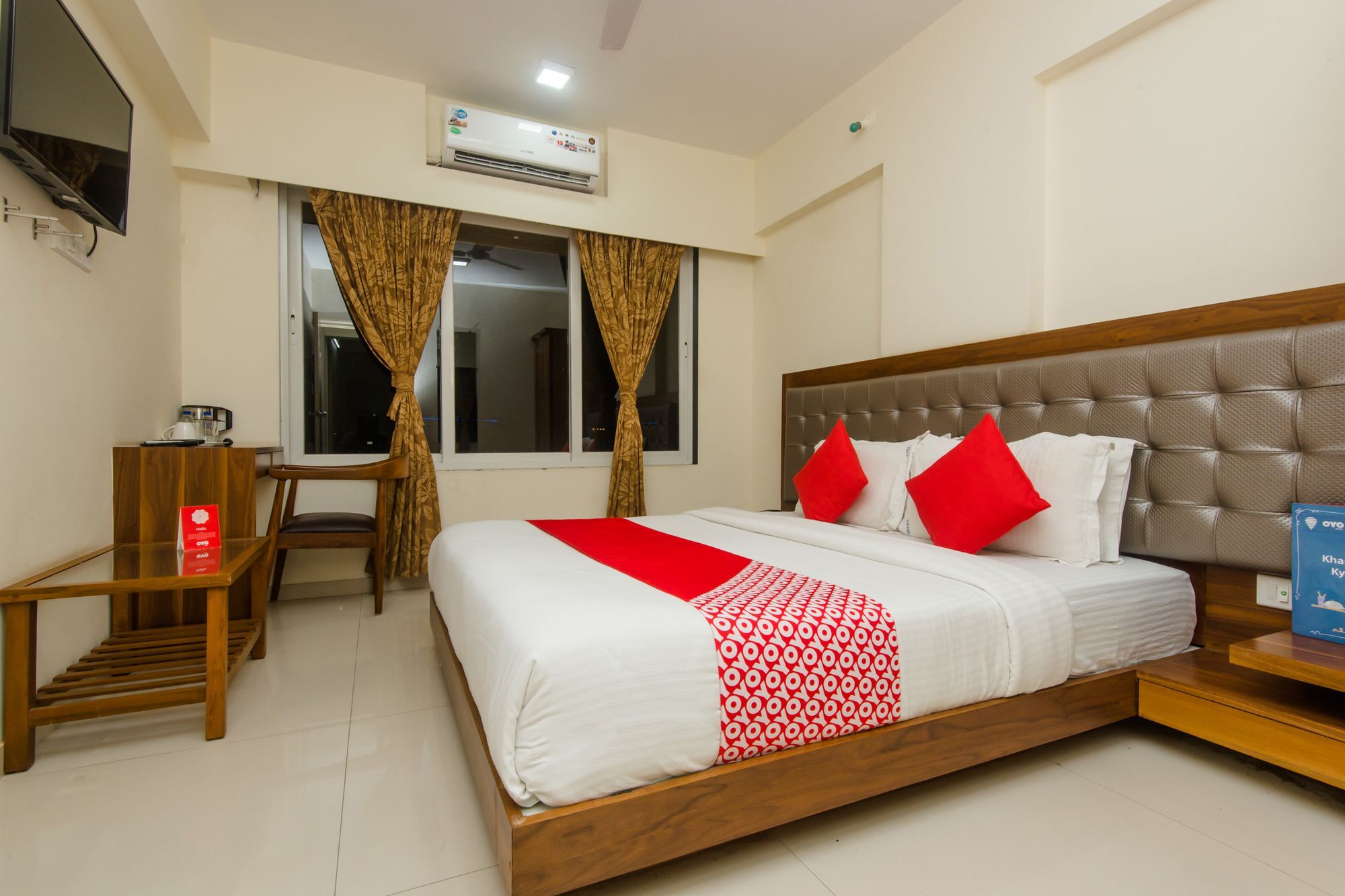 Oyo 11441 Hotel Blue Bells Residency Мумбаи Экстерьер фото