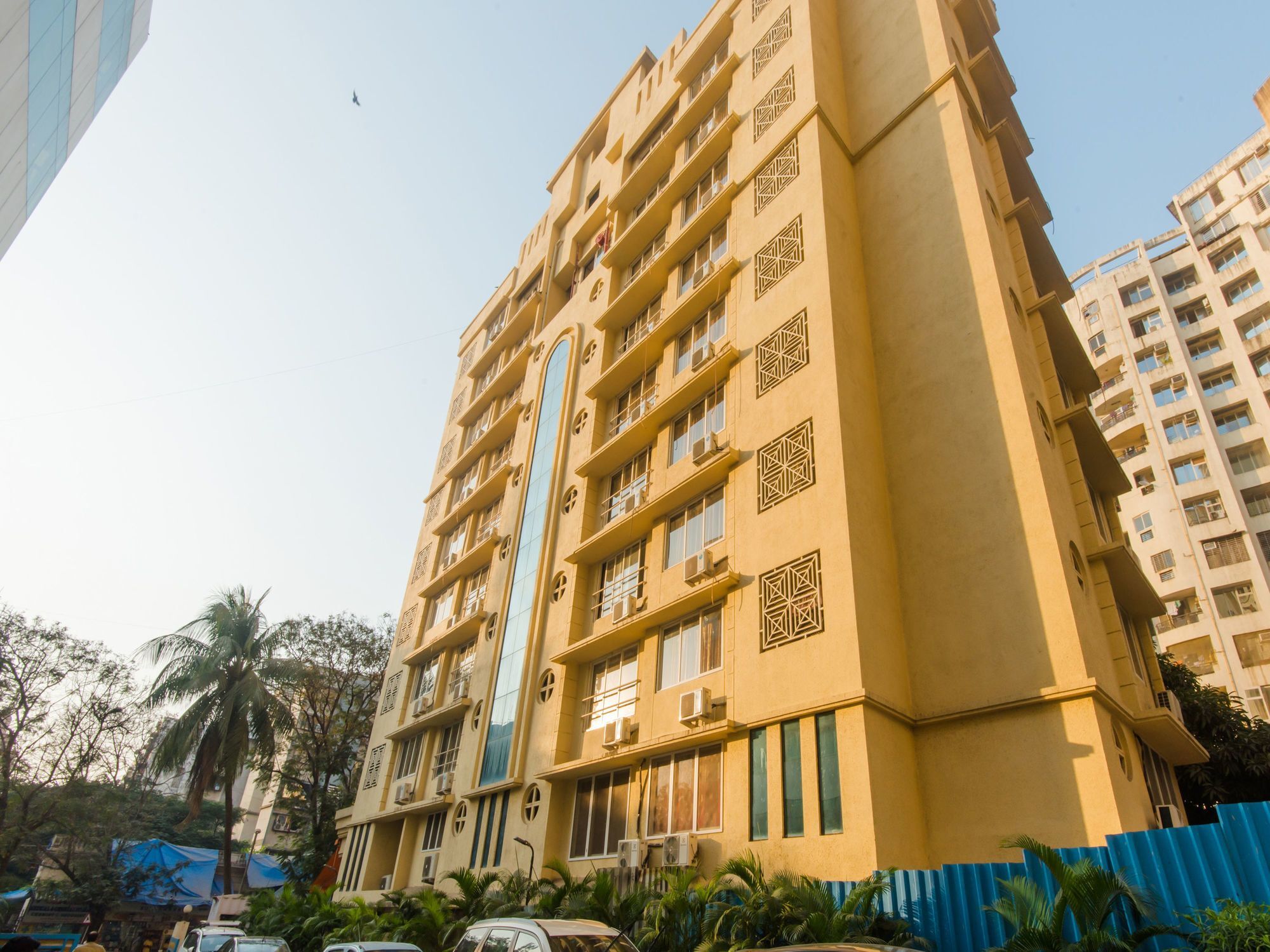 Oyo 11441 Hotel Blue Bells Residency Мумбаи Экстерьер фото